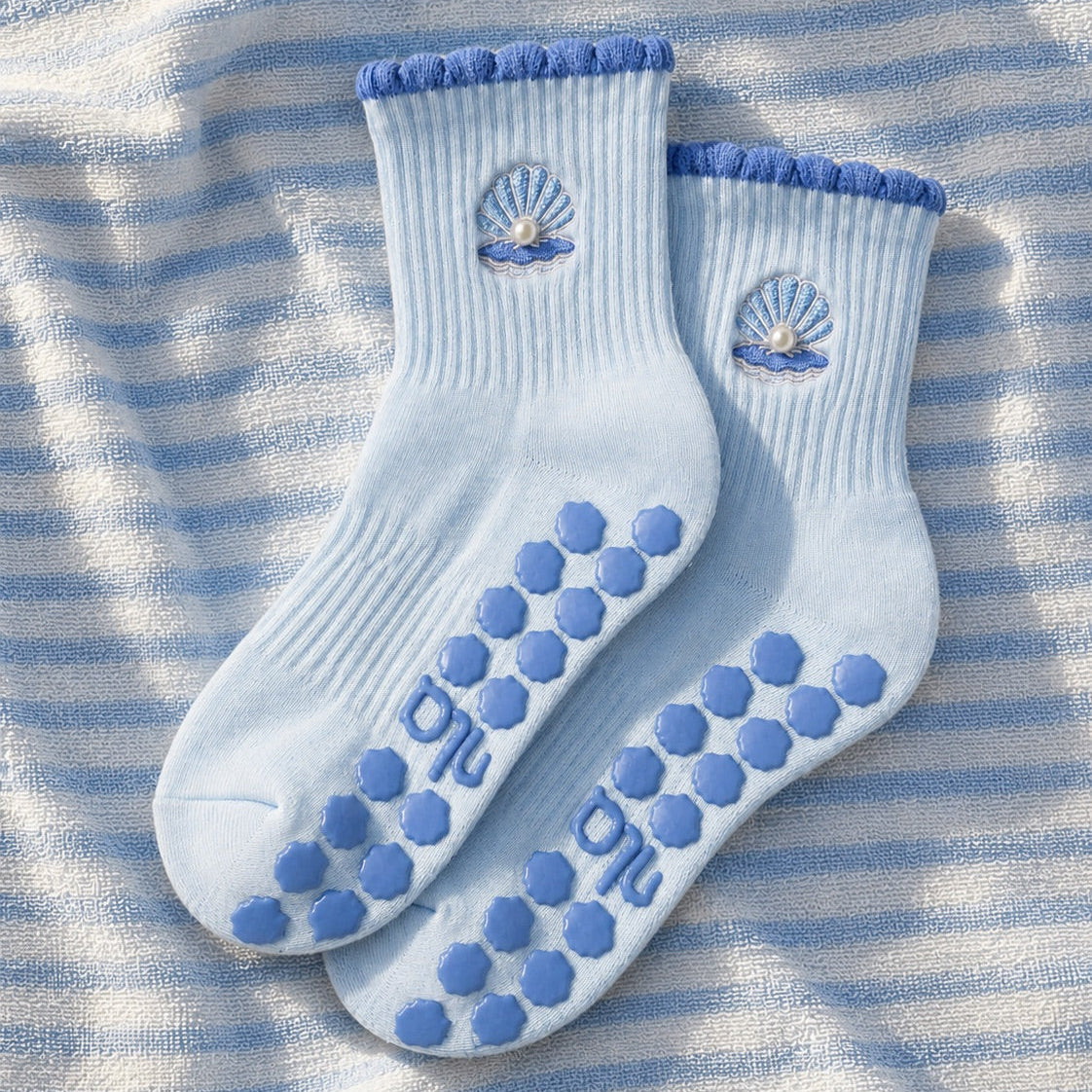 The Pearl Grip Sock